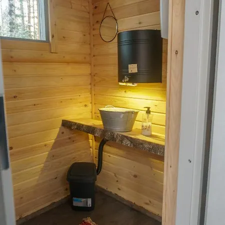 Venejoen Piilo - Naava Chalet
